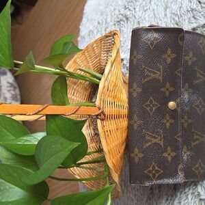 Louis Vuitton Long Wallet